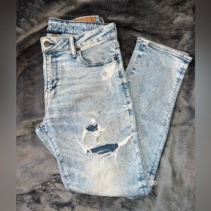 American Eagle Next Level Airflex distressed Athletic Skinny jean. Size 32x30